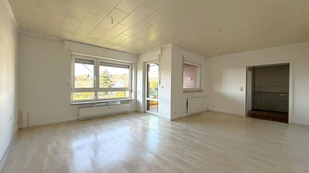 Etagenwohnung Duisburg Marxloh - 3 Zimmer, 82 m&sup2;, 126.000&euro; | Angebot:25748105