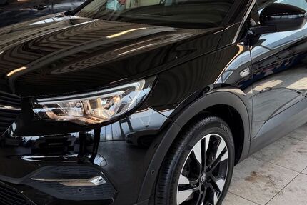 Opel Grandland (X) 140.000 km 8.490 &euro; Oberhausen (Sterkrade) 46149