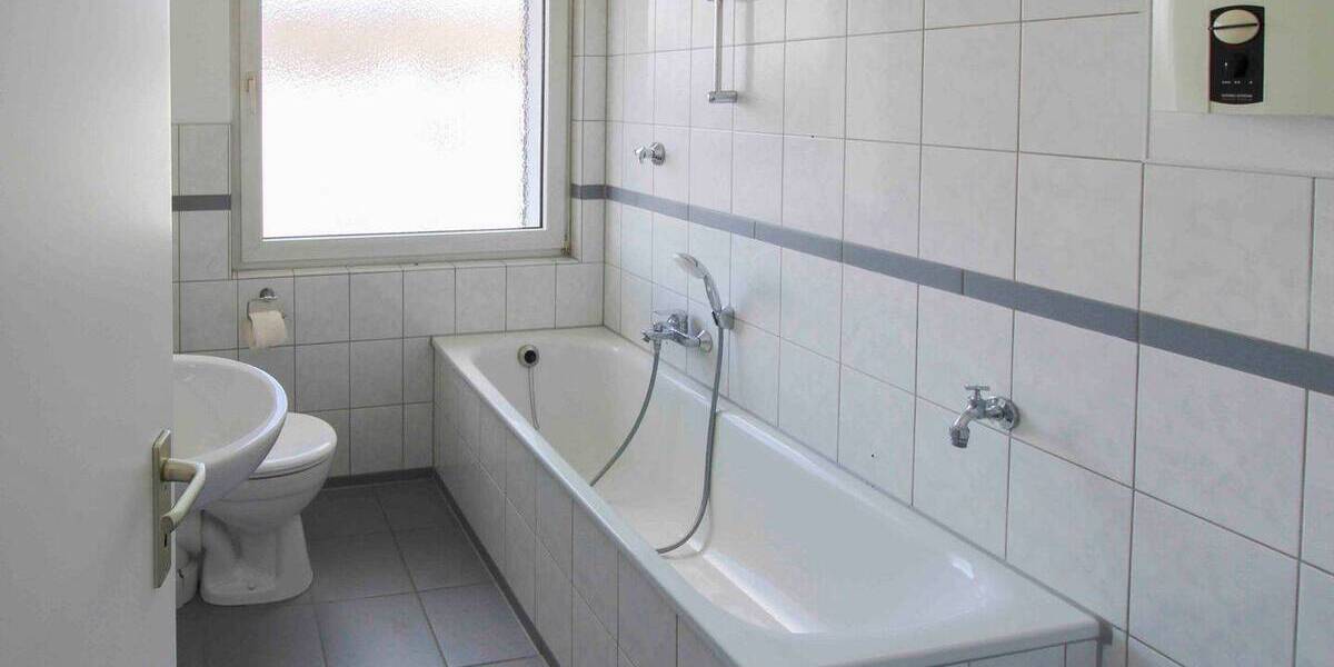 Etagenwohnung Duisburg Rumeln-Kaldenhausen - 3 Zimmer, 74 m&sup2;, 165.000&euro; | Angebot:26764028