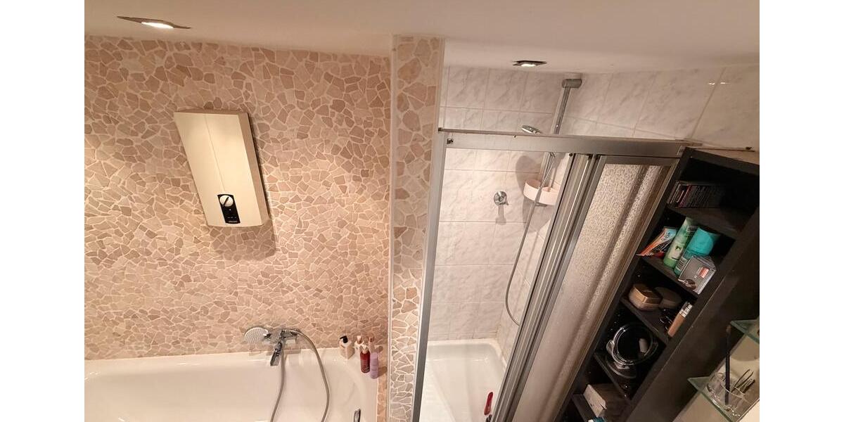 Erdgeschoßwohnung Essen Huttrop - 3 Zimmer, 68 m&sup2;, 159.000&euro; | Angebot:25757602