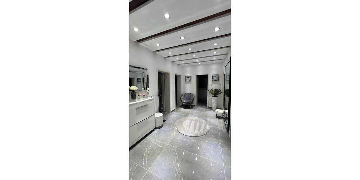 Etagenwohnung Essen Stadtkern - 3.5 Zimmer, 79 m&sup2;, 740&euro; | Angebot:26271508