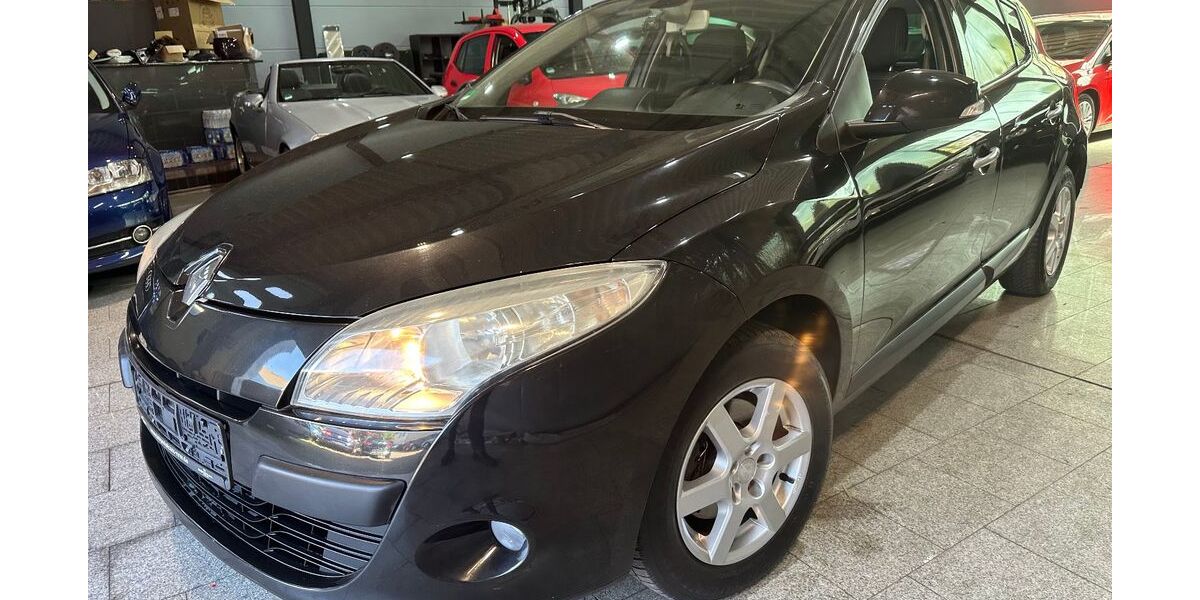 Renault Megane 174.800 km 2.990 &euro; Duisburg 47059