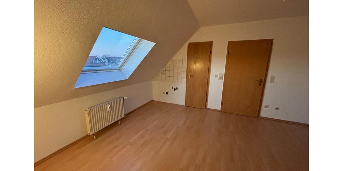 Dachgeschoßwohnung Dinslaken Lohberg - 1 Zimmer, 30 m&sup2;, 315&euro; | Angebot:25751944