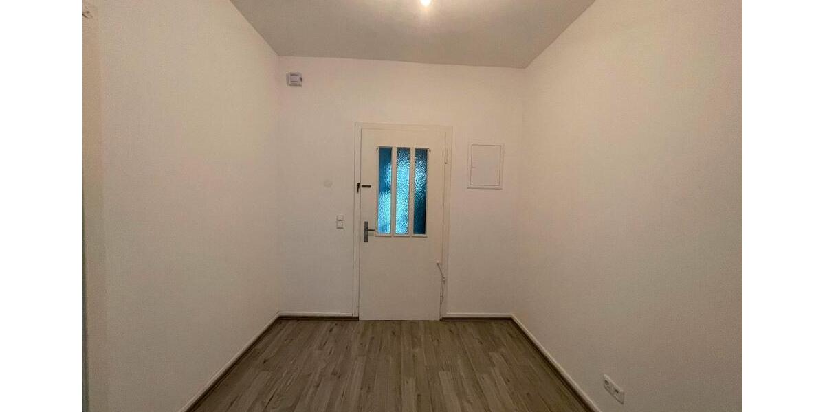 Etagenwohnung Bochum Bochum-Mitte - 2 Zimmer, 76 m&sup2;, 680&euro; | Angebot:25884101