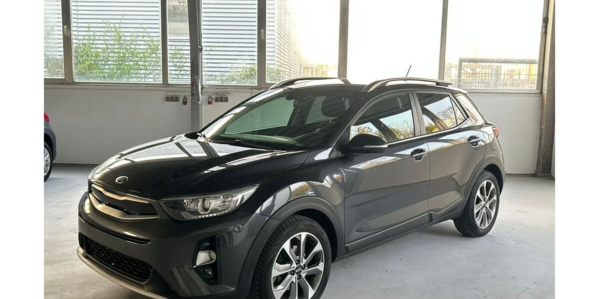 Kia Stonic 100.000 km 10.590 &euro; Borken 46325