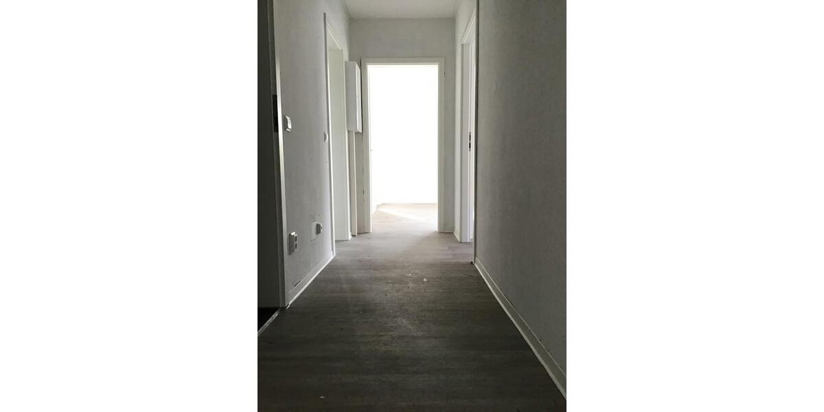 Erdgeschoßwohnung Essen Stadtbezirk VII - 3 Zimmer, 71 m&sup2;, 562&euro; | Angebot:26064885
