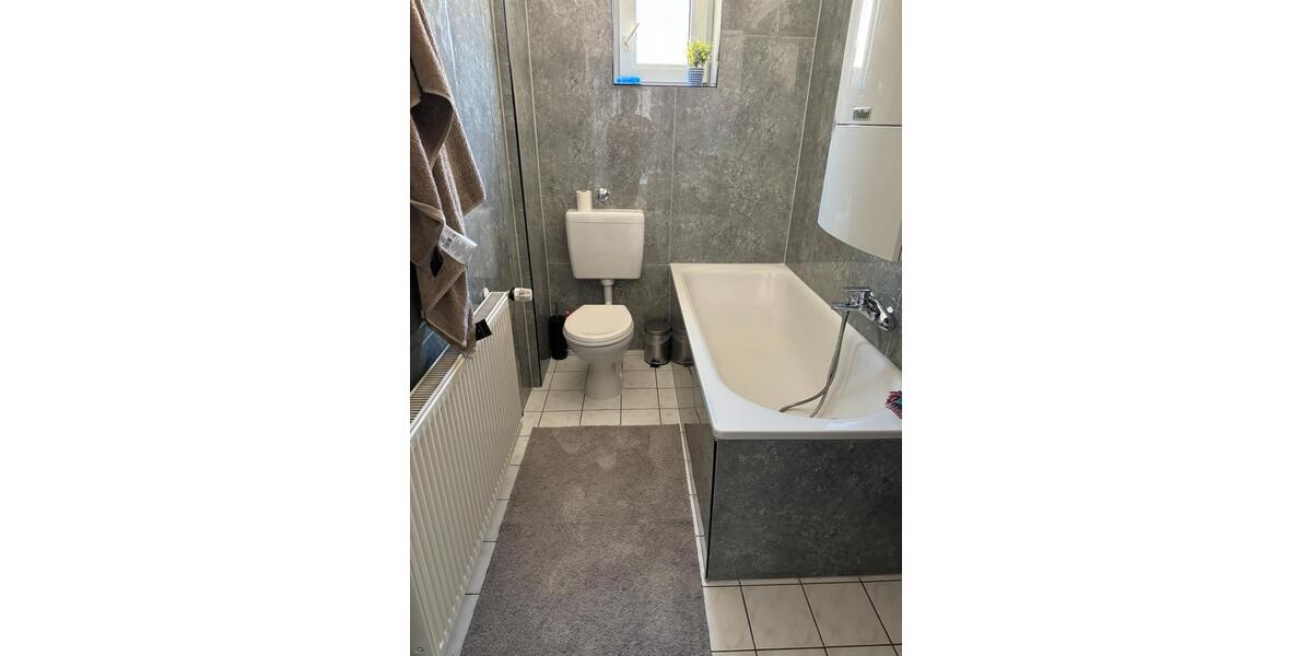 Etagenwohnung Essen Südviertel - 2.5 Zimmer, 67 m&sup2;, 1.100&euro; | Angebot:26256400