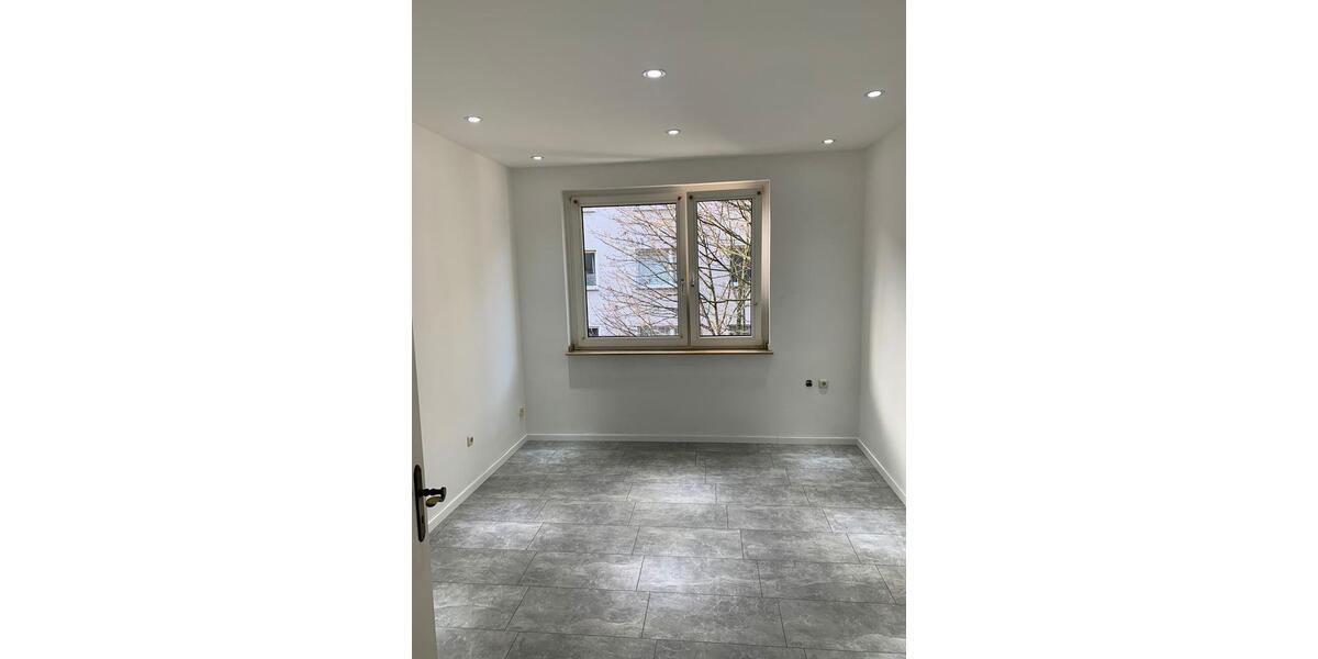 Etagenwohnung Essen Stadtkern - 3.5 Zimmer, 79 m&sup2;, 740&euro; | Angebot:26271508