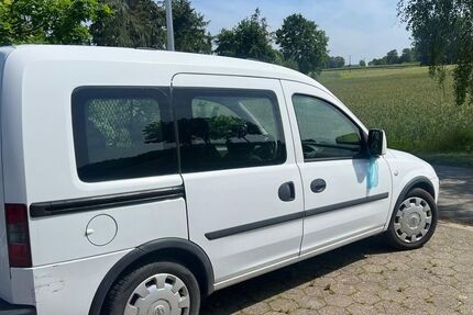 Opel Combo 102.000 km 3.200 &euro; Olfen 59399