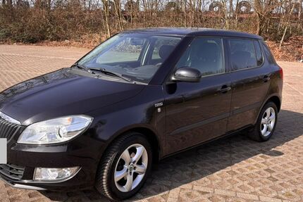 Skoda Fabia 154.500 km 4.400 &euro; Duisburg 47229