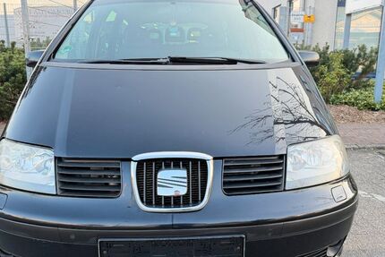 Seat Alhambra 260.000 km 850 &euro; Oberhausen 46047