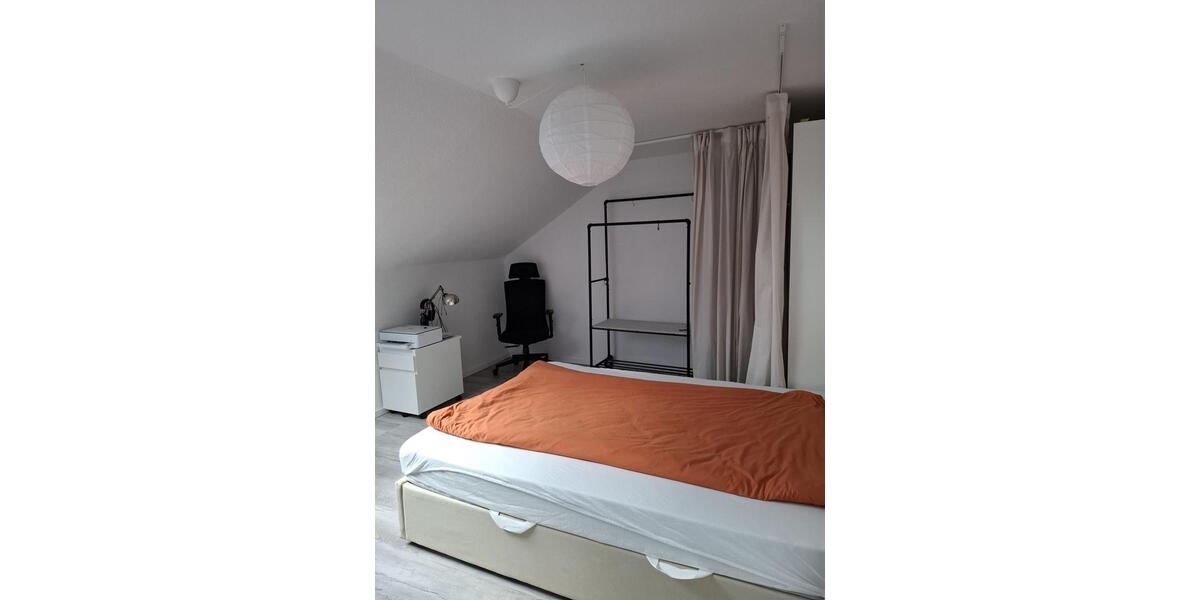 Dachgeschoßwohnung Essen Stadtbezirk V - 2 Zimmer, 51 m&sup2;, 581&euro; | Angebot:26252216