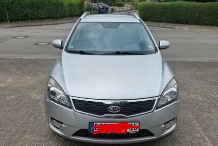 Kia ceed Sportswagon 154.500 km 2.600 &euro; Borken 46325