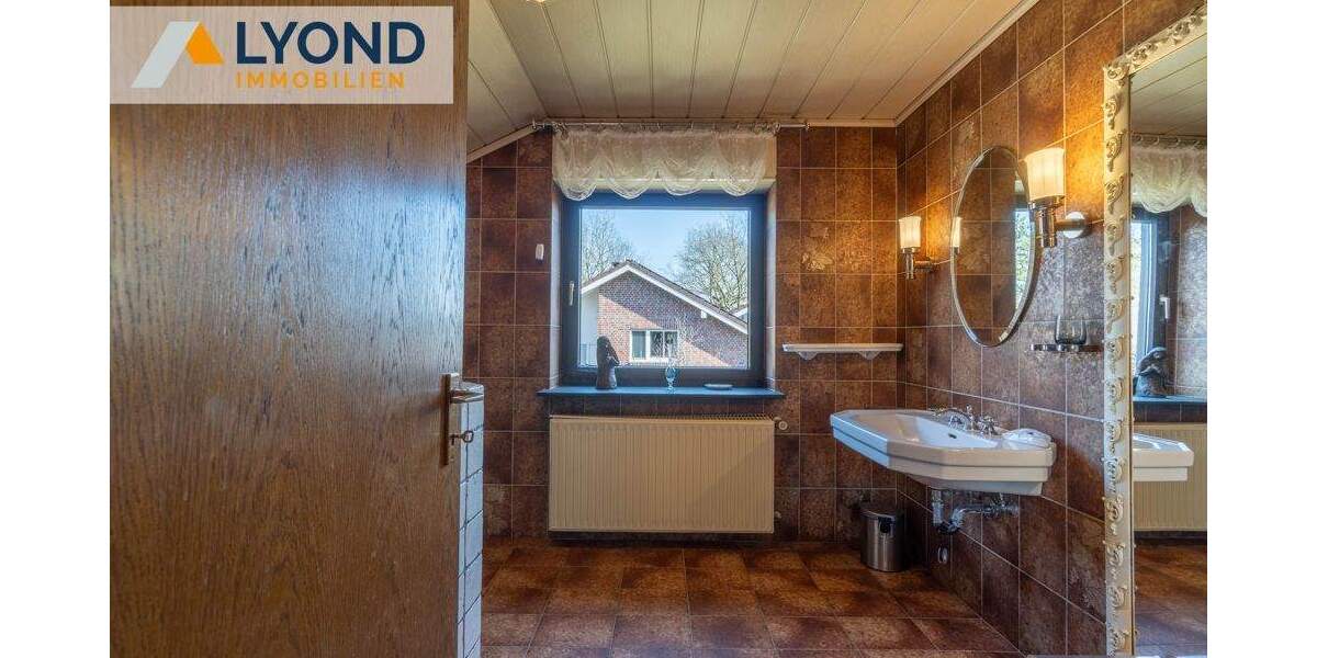 Mehrfamilienhaus, Wohnhaus Borken - 7 Zimmer, 250 m&sup2;, 395.000&euro; | Angebot:25676497