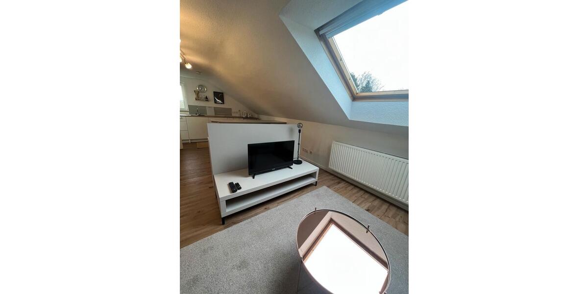 Dachgeschoßwohnung Essen Stadtbezirk II - 2.5 Zimmer, 55 m&sup2;, 890&euro; | Angebot:26007077