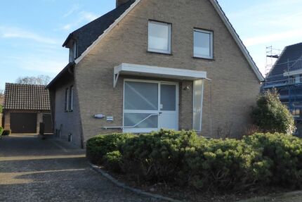 Provisionsfrei* Neu! Geräumiges, solides 2-FH mit Keller in Top Lage !!! - Haus Wesel | Angebot:25566115