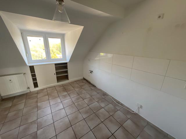Dachgeschoßwohnung Essen Stadtbezirk IV - 3 Zimmer, 80 m&sup2;, 639&euro; | Angebot:26252906
