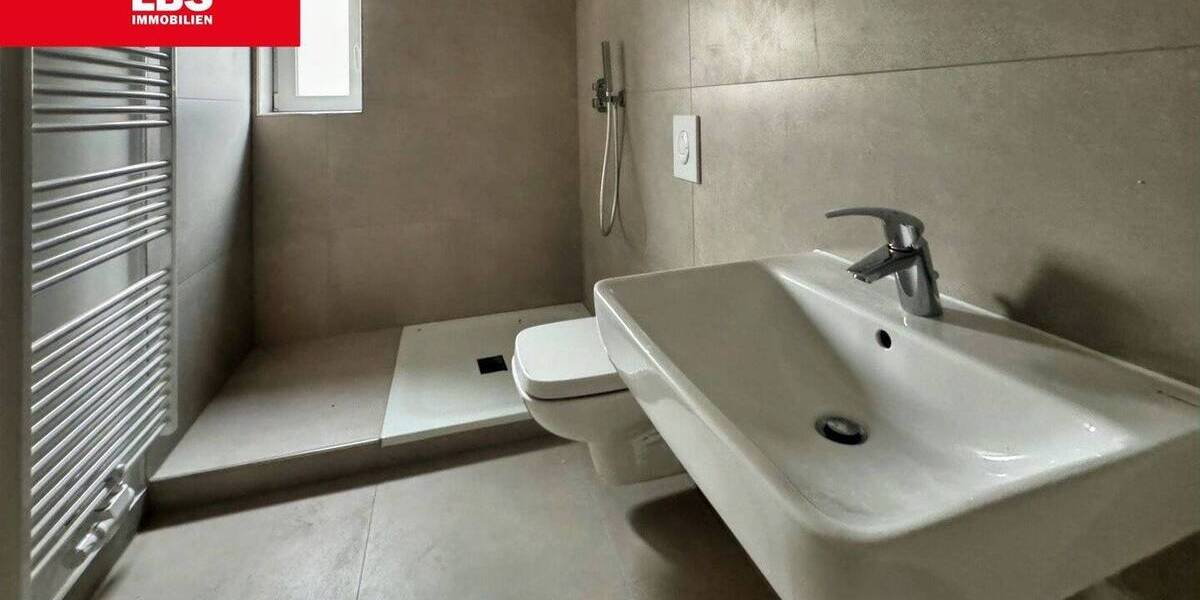 Etagenwohnung Gelsenkirchen Beckhausen - 2 Zimmer, 66 m&sup2;, 149.000&euro; | Angebot:26037118