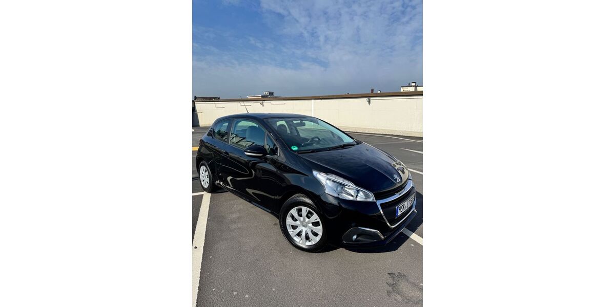 Peugeot 208 159.325 km 4.299 &euro; Recklinghausen 45657
