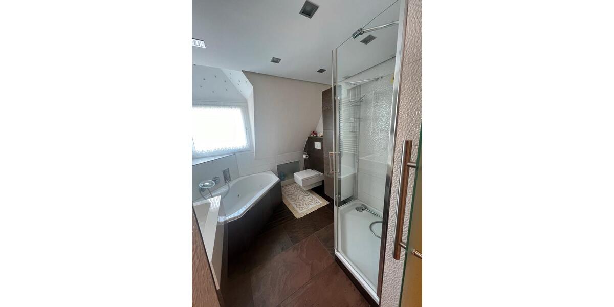 Einfamilienhaus Gelsenkirchen Gelsenkirchen-Mitte - 13 Zimmer, 255 m&sup2;, 695.000&euro; | Angebot:26322199