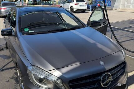 Mercedes-Benz A 180 220.000 km 13.000 &euro; Duisburg 47053