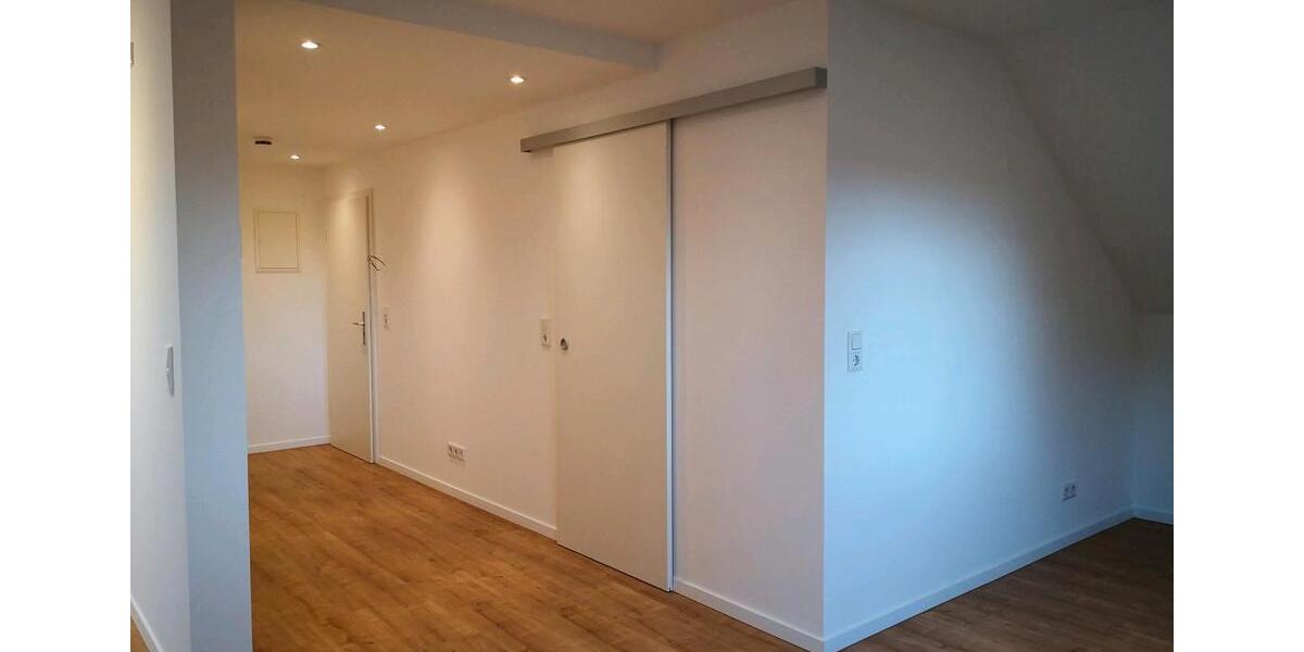 Dachgeschoßwohnung Mülheim an der Ruhr Dümpten - 1.5 Zimmer, 51 m&sup2;, 155.000&euro; | Angebot:27096044