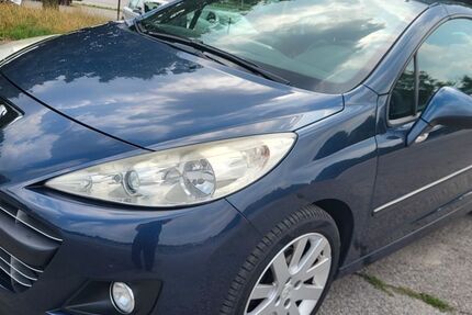 Peugeot 207 243.000 km 2.450 &euro; Duisburg 47167
