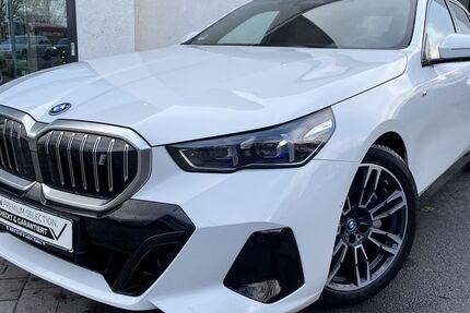 BMW i5 26.942 km 57.970 &euro; Essen 45134