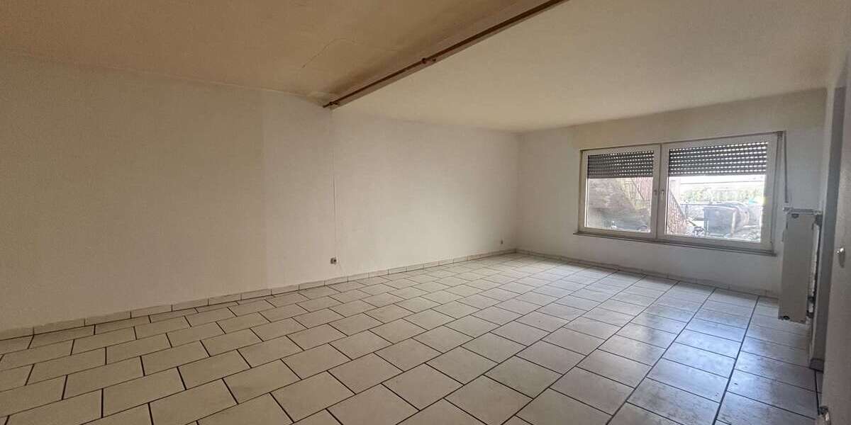 Etagenwohnung Essen Stadtbezirk V - 2 Zimmer, 79 m&sup2;, 740&euro; | Angebot:25833763