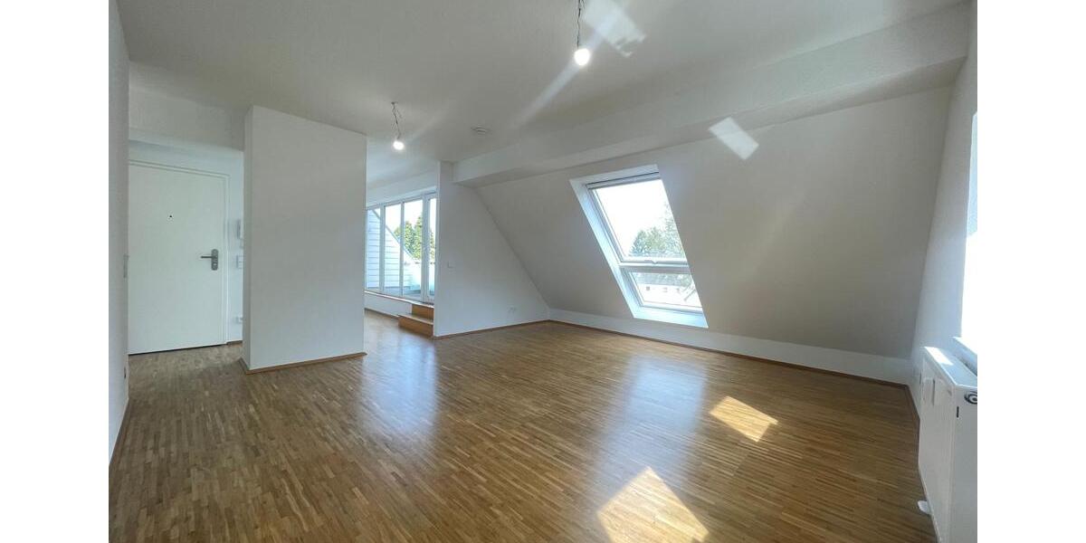 Dachgeschoßwohnung Essen Stadtbezirk IV - 3 Zimmer, 81 m&sup2;, 849&euro; | Angebot:26279244