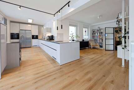 Wohnung Bochum Bochum-Nord - 7 Zimmer, 172 m&sup2;, 400.000&euro; | Angebot:24807178