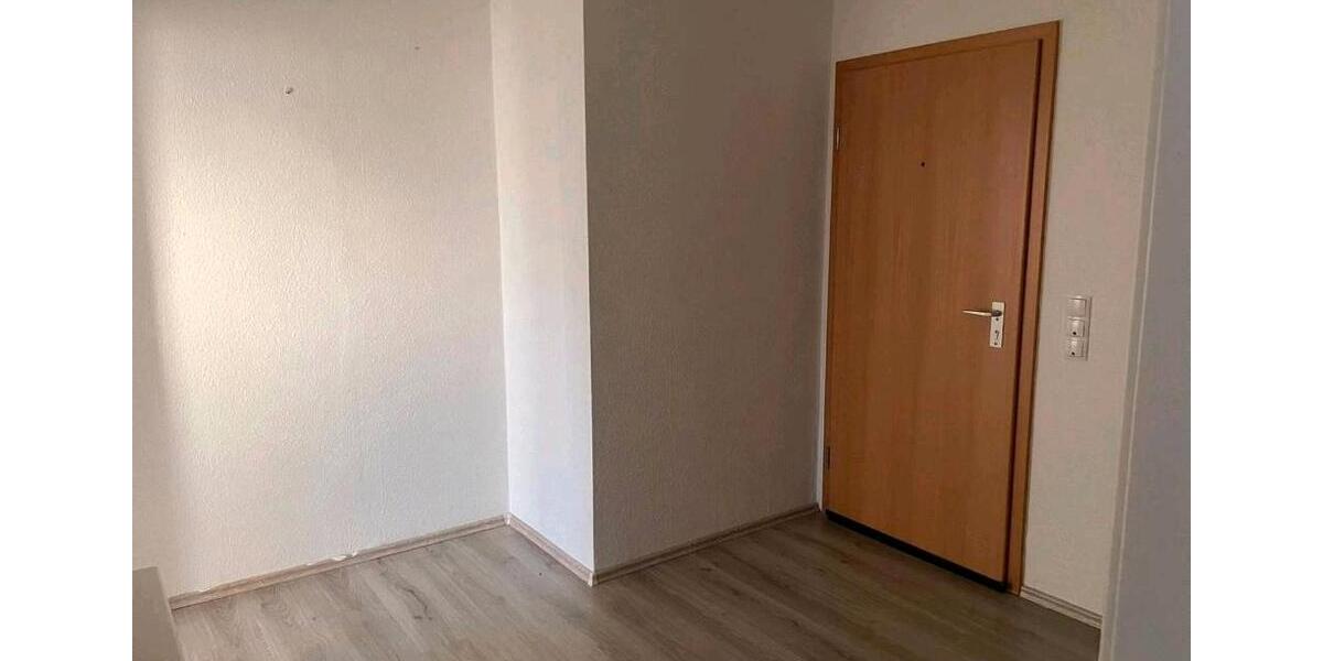 Erdgeschoßwohnung Gelsenkirchen Gelsenkirchen-Nord - 4 Zimmer, 107 m&sup2;, 1.250&euro; | Angebot:26051053