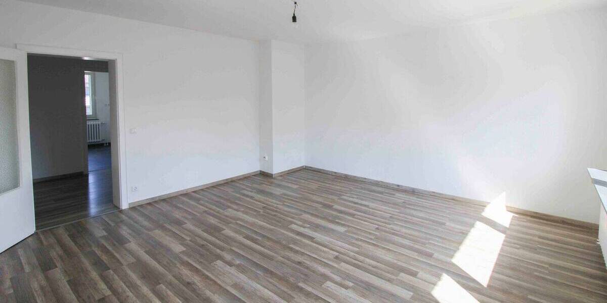 Etagenwohnung Duisburg Rumeln-Kaldenhausen - 3 Zimmer, 74 m&sup2;, 165.000&euro; | Angebot:26764028