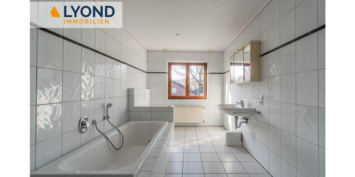 Mehrfamilienhaus, Wohnhaus Borken - 7 Zimmer, 250 m&sup2;, 395.000&euro; | Angebot:25676497