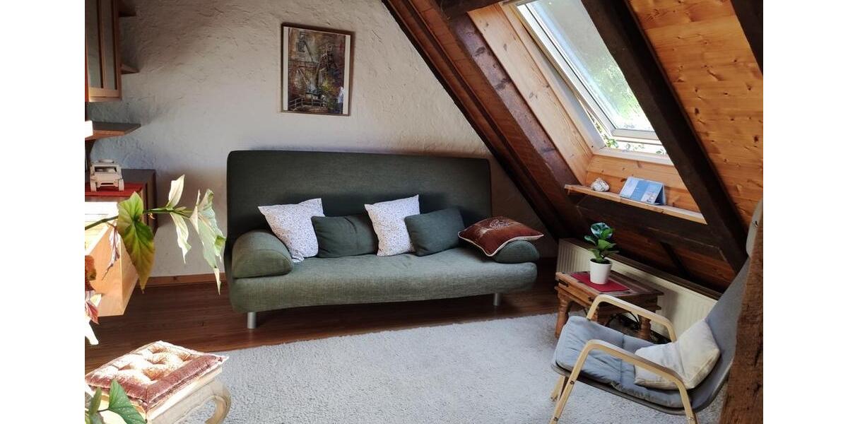 Dachgeschoßwohnung Essen Stadtbezirk VII - 3 Zimmer, 60 m&sup2;, 550&euro; | Angebot:26286798