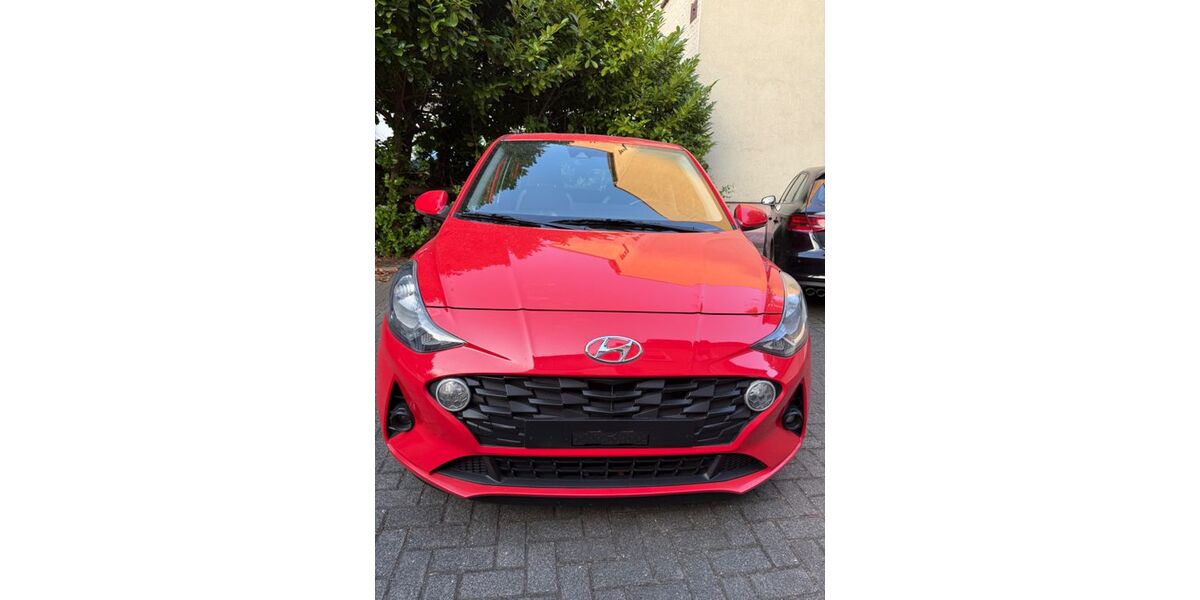 Hyundai i10 30.000 km 11.400 &euro; Essen 45329