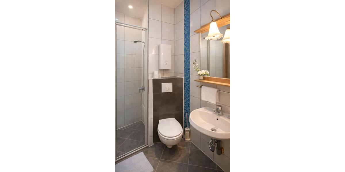 Etagenwohnung Bochum Günnigfeld - 5 Zimmer, 70 m&sup2;, 1.000&euro; | Angebot:26300944