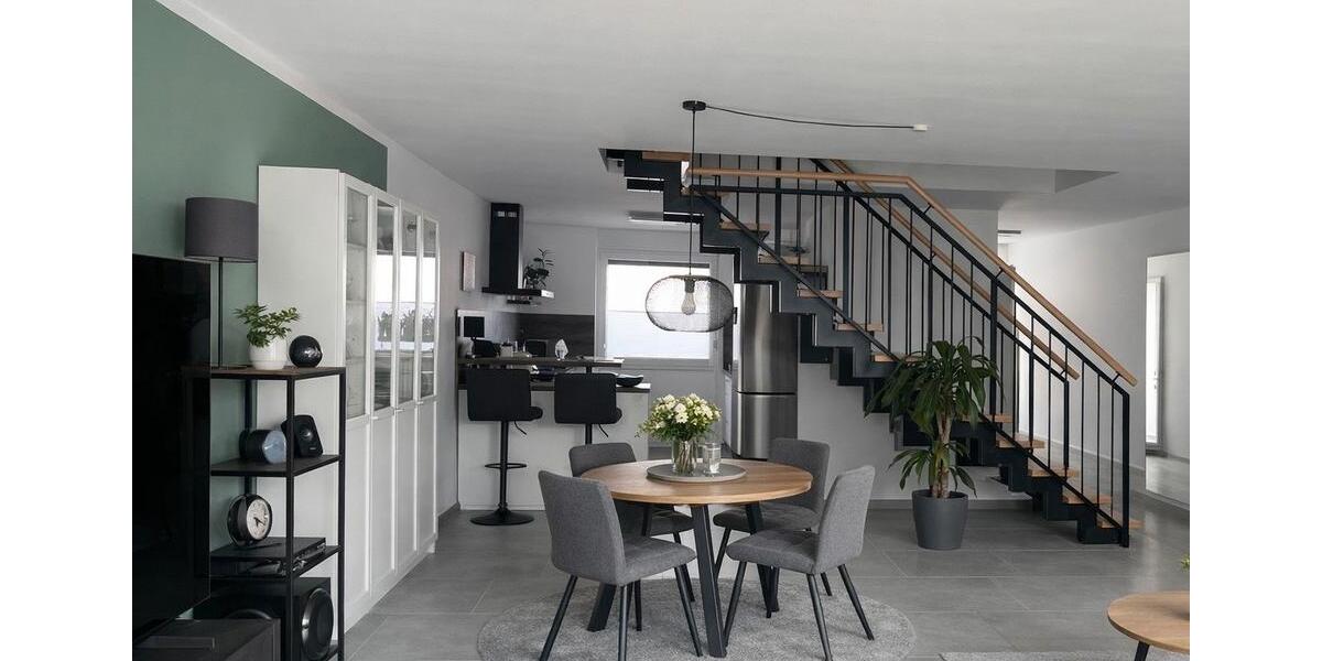 Reihenhaus Bottrop Feldhausen - 5 Zimmer, 130 m&sup2;, 2.025&euro; | Angebot:25910687