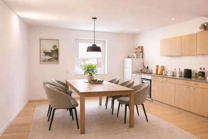 Zimmer Duisburg Mittelmeiderich - 3 Zimmer, 1.300&euro; | Angebot:26177227