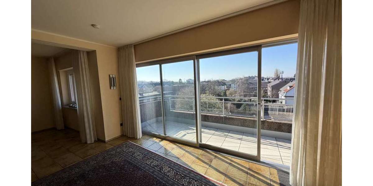 Etagenwohnung Wesel-Innenstadt Innenstadt - 4.5 Zimmer, 125 m&sup2;, 225.000&euro; | Angebot:24997142