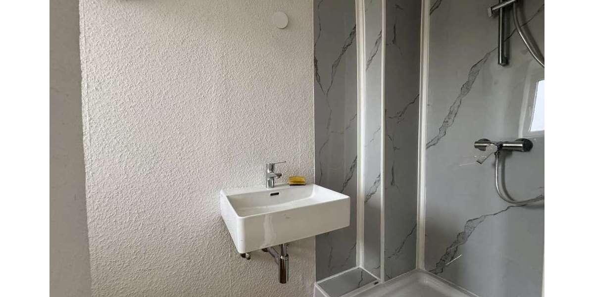 Großzügige, renovierte 5-Zimmer-Dachgeschosswohnung in Bochum-Wattenscheid – perfekt für Familien - Etagenwohnung Bochum Günnigfeld | Angebot:26193832