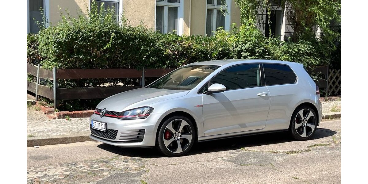 VW Golf 139.418 km 15.300 &euro; Raesfeld 46348