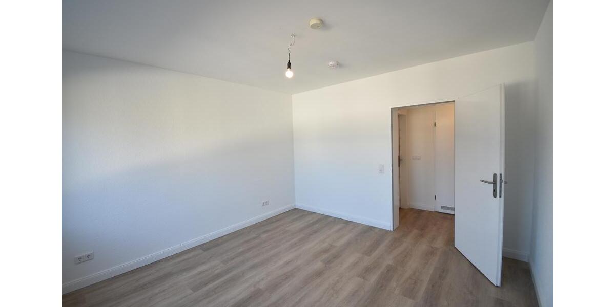 Etagenwohnung Duisburg Walsum - 3 Zimmer, 81 m&sup2;, 845&euro; | Angebot:25870126