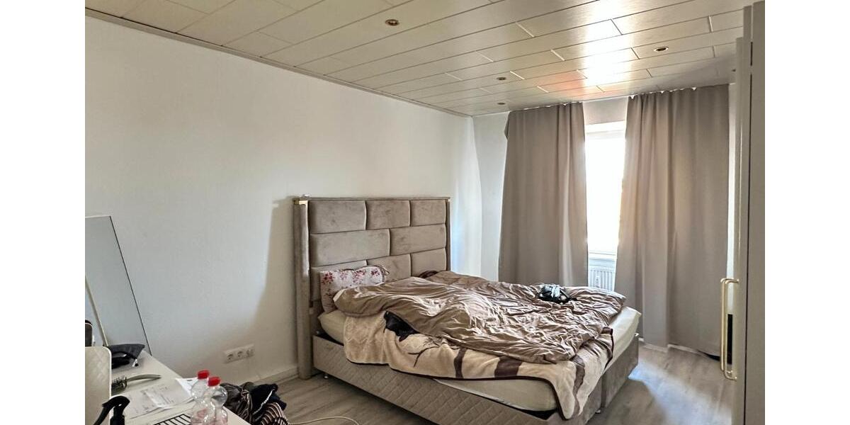 Etagenwohnung Essen Stadtbezirk III - 3 Zimmer, 90 m&sup2;, 650&euro; | Angebot:26273878