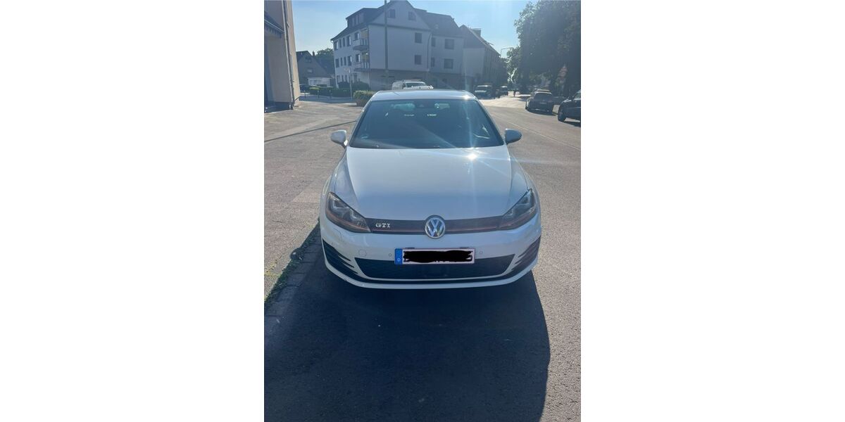 VW Golf 182.000 km 13.000 &euro; Duisburg 47059