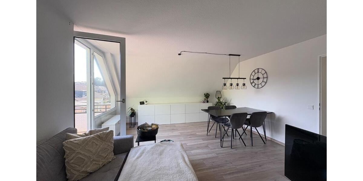 Dachgeschoßwohnung Mülheim an der Ruhr Heißen - 2 Zimmer, 56 m&sup2;, 530&euro; | Angebot:26285595