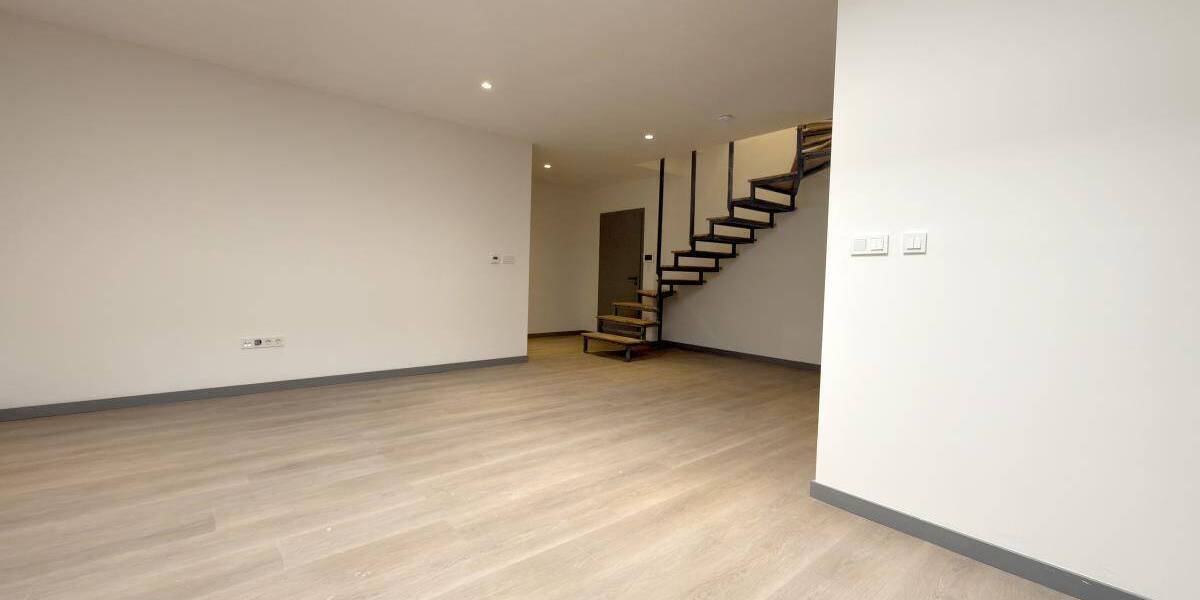 Etagenwohnung Oberhausen Altstadt-Süd - 3 Zimmer, 115 m&sup2;, 1.285&euro; | Angebot:26066583