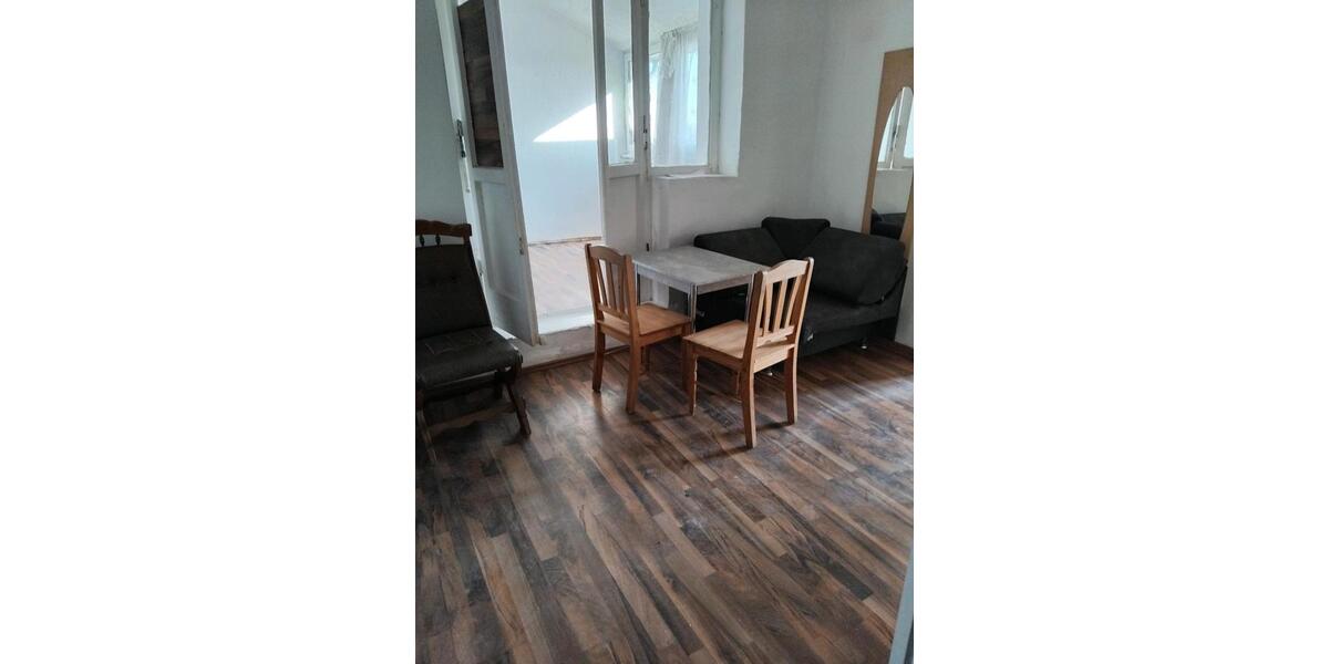Dachgeschoßwohnung Bochum Bochum-Mitte - 4 Zimmer, 50 m&sup2;, 550&euro; | Angebot:26285685