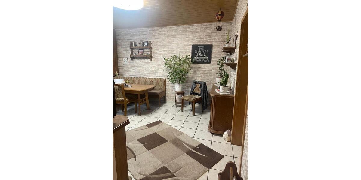 Hochparterre Bochum Bochum-Mitte - 4.5 Zimmer, 94 m&sup2;, 925&euro; | Angebot:26253487