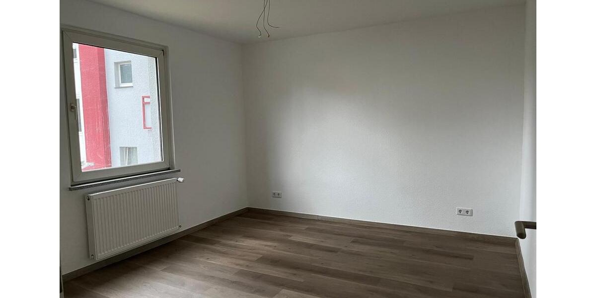 Etagenwohnung Essen Stadtbezirk VI - 2 Zimmer, 50 m&sup2;, 630&euro; | Angebot:25421992